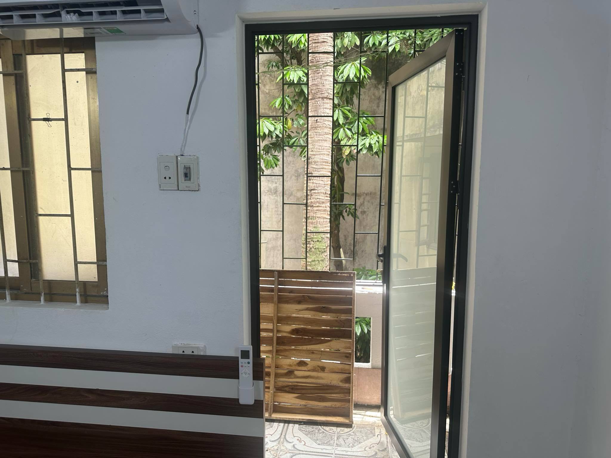 Cho thuê nhà ngõ Nhân Hoà - Thanh Xuân - Giá 7 triệu ctl, 2.5 tầng x 30m2 - Ảnh 3
